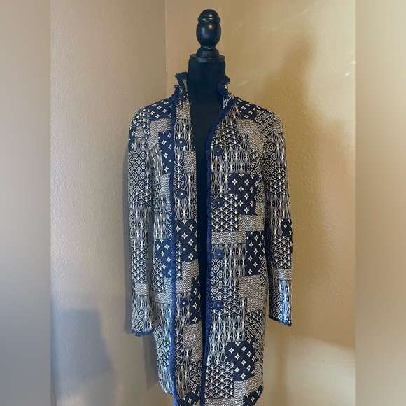 J. McLaughlin Walden Coat Navy Patchwork Jacquard Fringe SZ S in Mint condition - Picture 4 of 7